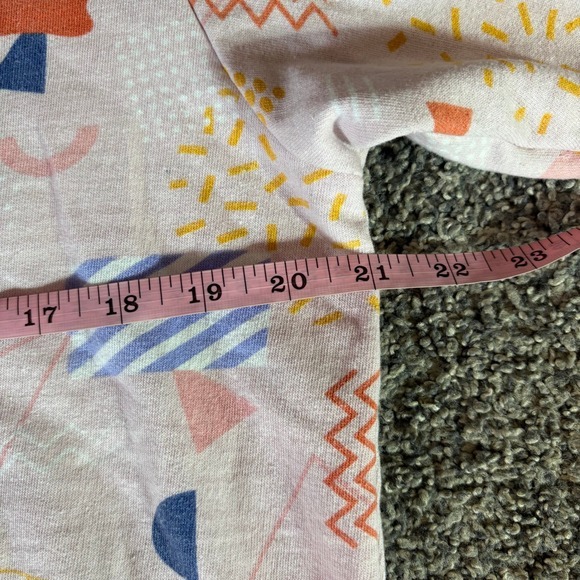 super massive Pastel Pink Geometric Patterned Hoodie Pullover Sweatshirt, Casual - Picture 6 of 9